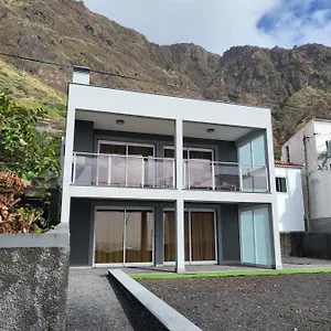 Casa Marcelino Refugio Frente Mar Paul do Mar (Madeira)